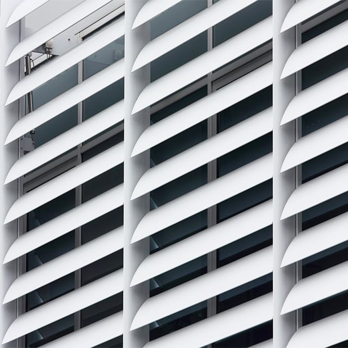 Lam nhôm chắn nắng hình cánh diều